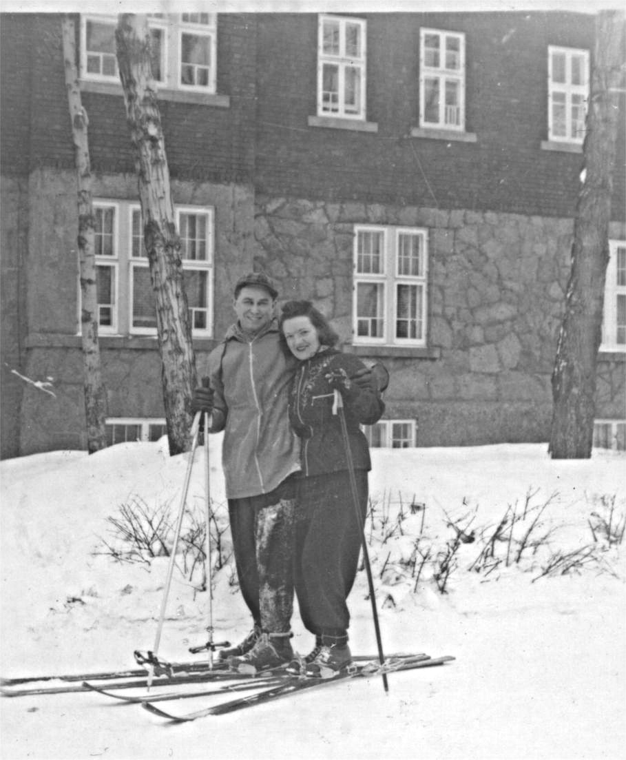 momdadski.jpg